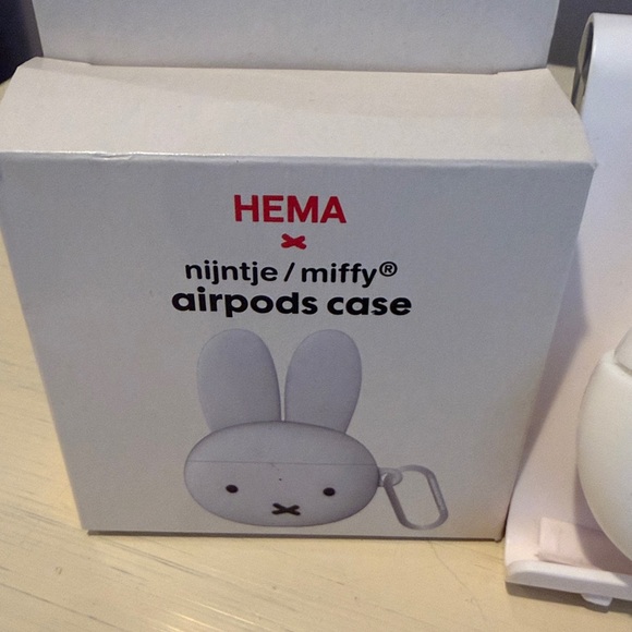 NIB HEMA Miffy AirPods Case for AirPods 3 - Picture 3 of 8